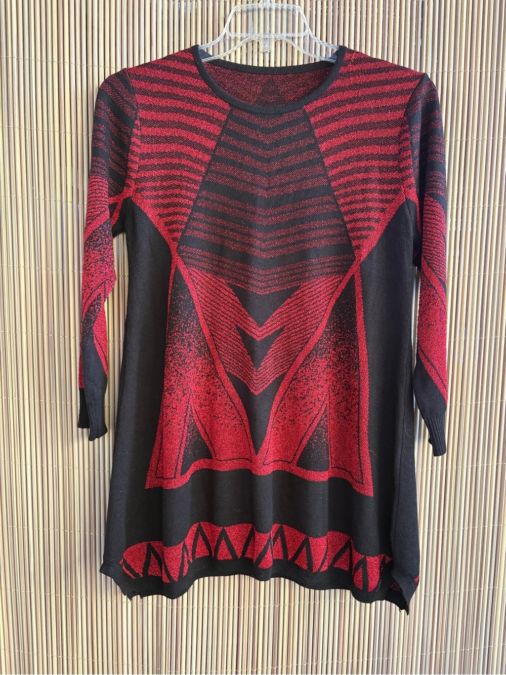 No brand, Red & Black Geometric Knit Tunic - Women size L.